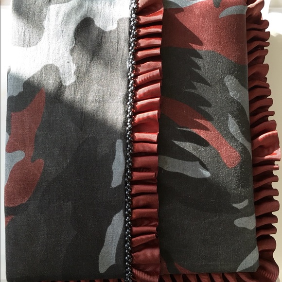 Black & Burgundy  Fabric Covered Photo Album - Picture 2 of 3